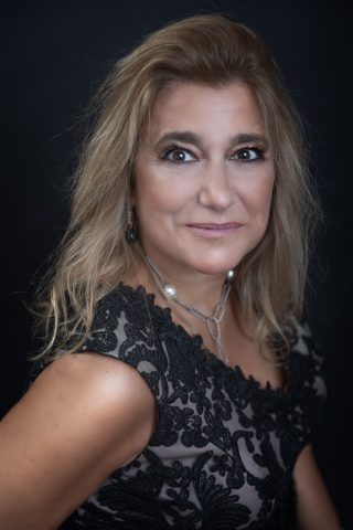 retrato-femenino-Beata-Praska