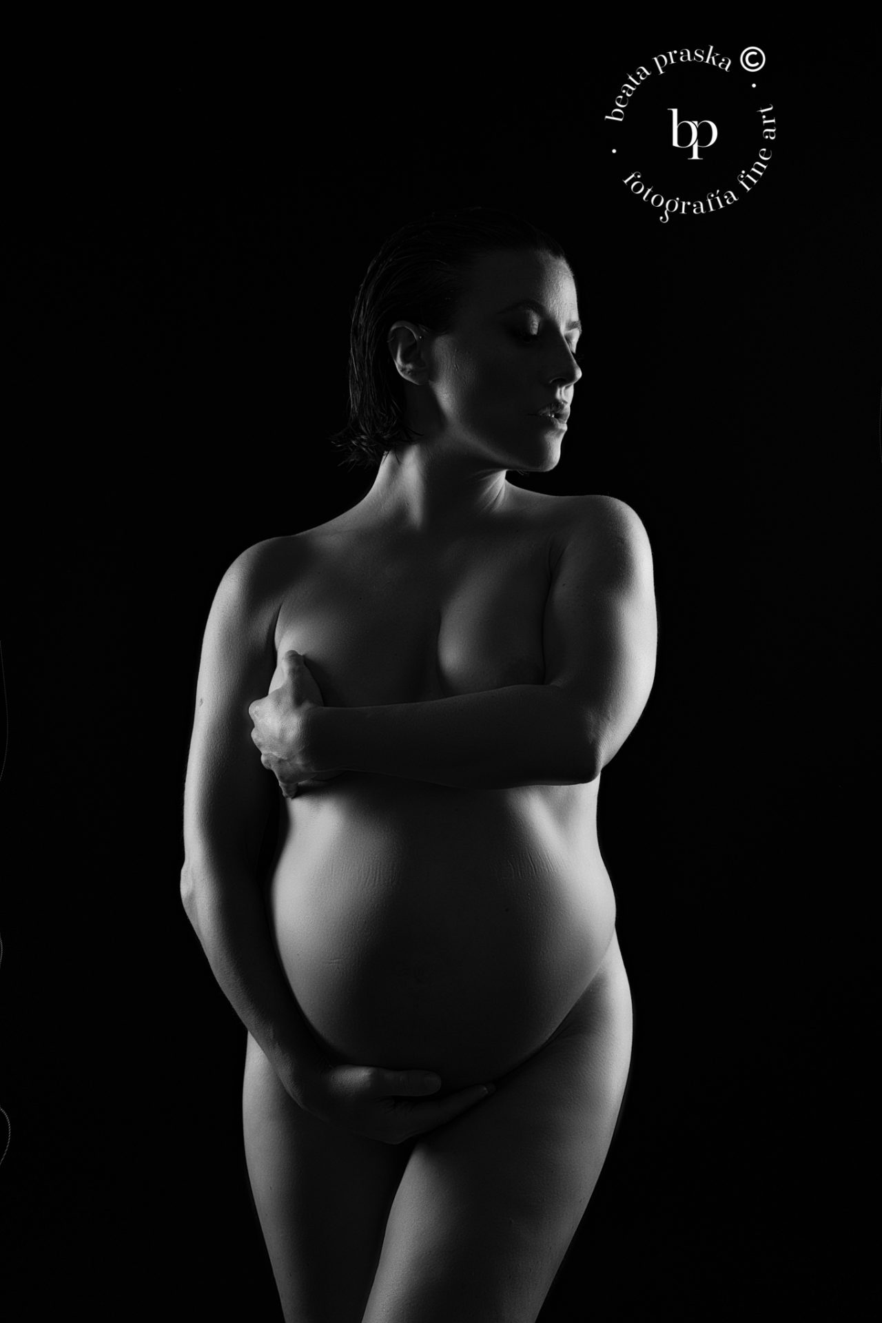 fotos de embarazo fine art blanco y nego